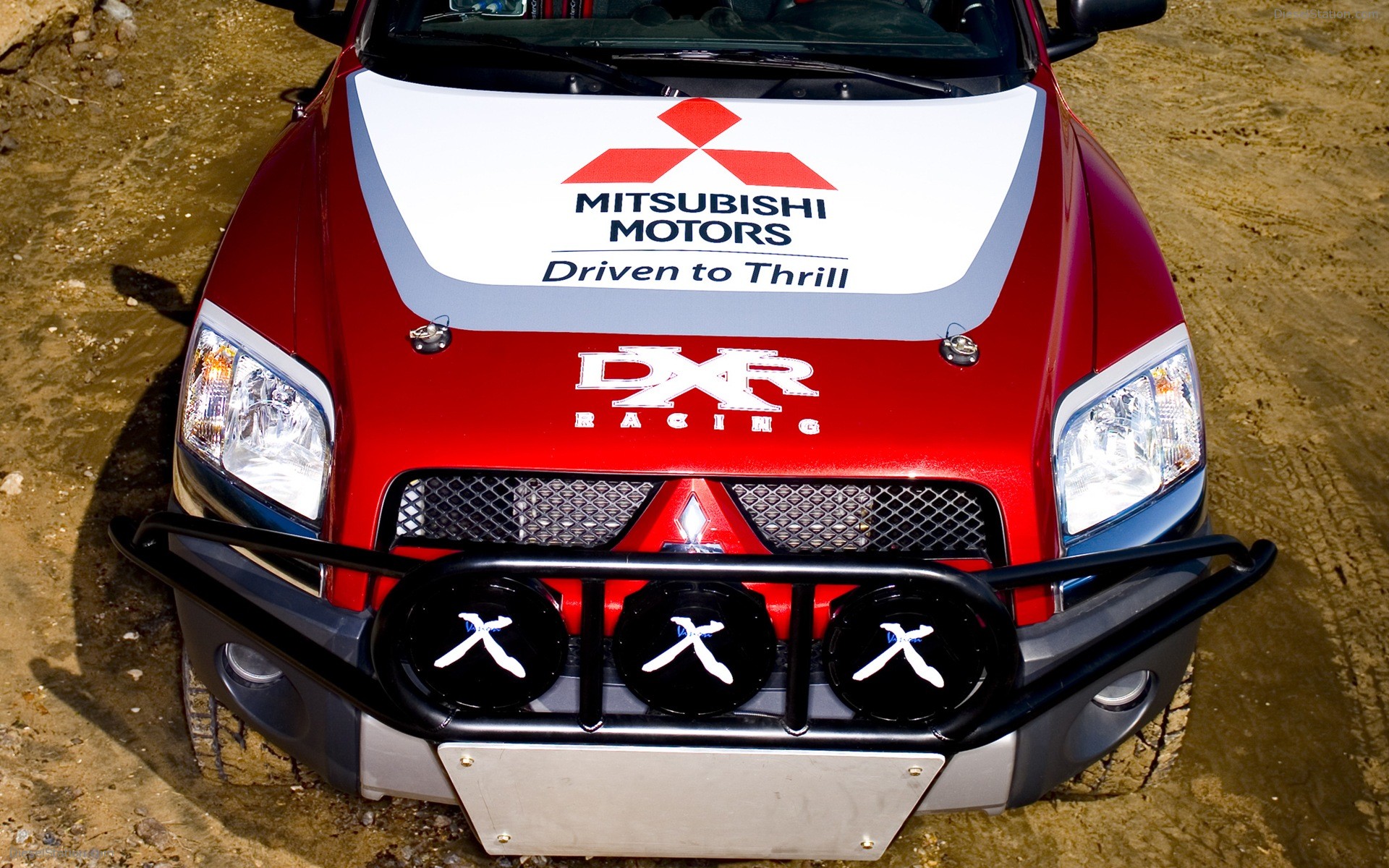 Mitsubishi Baja Raider